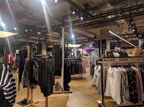 net geopend bershka  de barones breda  beeld breda bndestemnl