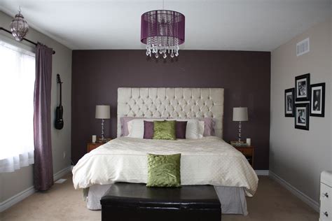 purple accent wall in bedroom agoinspire