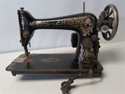 Electric Singer Sewing Machine Model 66 Red Eye For