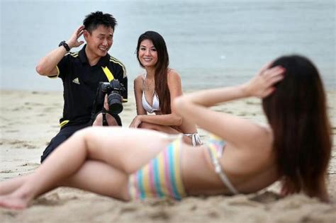 photographer takes wife along to nude shoots latest singapore news the new paper