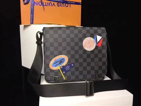 Louis Vuitton Man Bag Replica