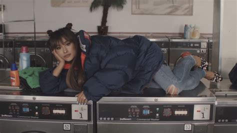 ariana grande s super racy everyday video will totally