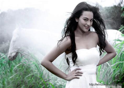 Sonakshi Sinha Sexy Wallpaper Windows 10 Wallpapers