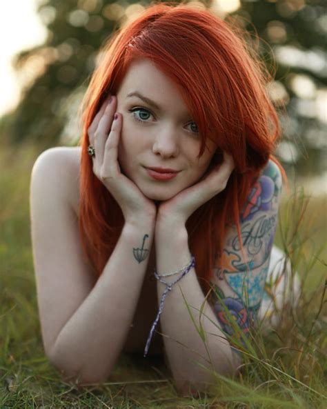 Cute Redhead Mirror Pics