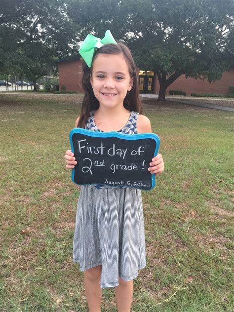 the robyn s nest ll s first day of 2nd grade