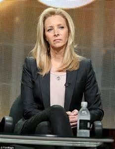 lisa kudrow keeps it casual in coral blouse and jeans for outfest 2014 daily mail online