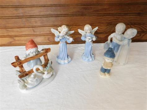 collection  decorative figurines estatesalesorg