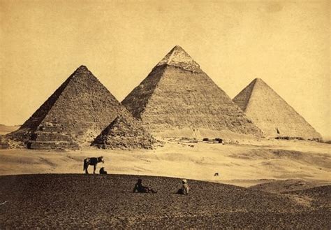 the pyramids of giza were built by slaves giza egypt