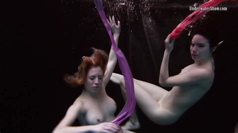 Underwater Hot Girls Swimming Naked Porntube