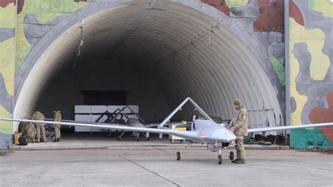 drone diplomacy ukraines plan  build turkish drones