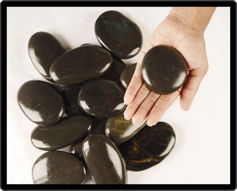 benefits of hot stone massage relaxation with the removal of stress