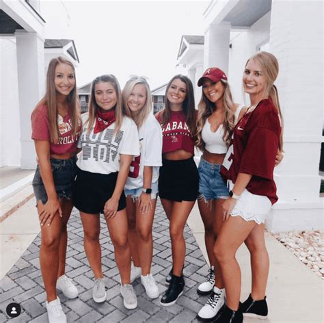 Cute College Game Day Outfits