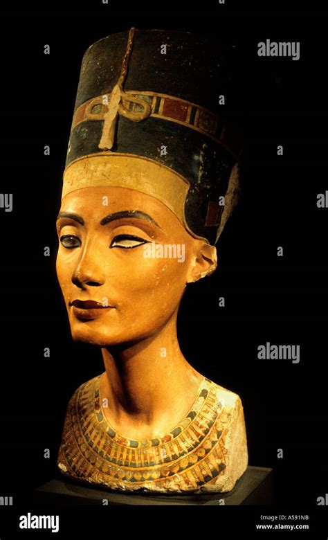 Original Bust Of Queen Nefertiti Of Pharaoh Amenhotep Iv