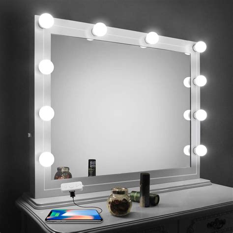 vanity mirror  light bulbs