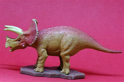 Triceratops Sega Sunrise Playmates Toys Dinosaur King