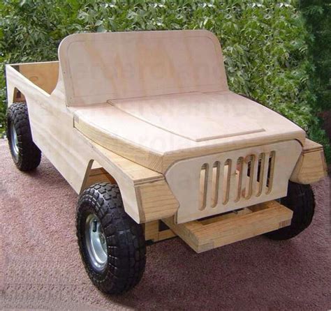 entertainment center woodworking plans camiones de juguete de madera autos de madera planos