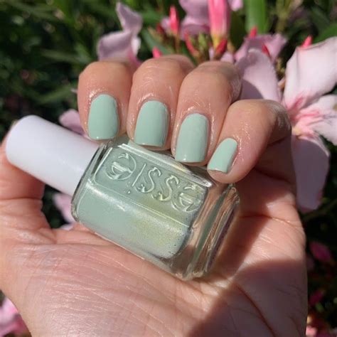 essie mint candy apple swatch  review  shades