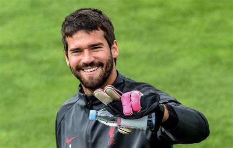 Goleiro Alisson Esposa Filhos Altura Idade Irmão Jogador E Time