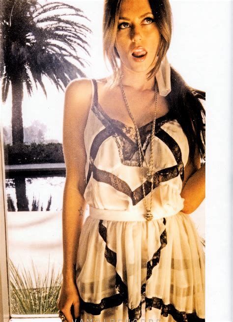 完璧なボディを誇る女優のディオラ・ベアード（29歳）が「treats magazine」最新号で超セクシーなヌードグラビアを披露！ xnews2 スキャンダラスな光景