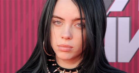 Billie Eilish Stripped Off Her Baggy Clothes At A Concert