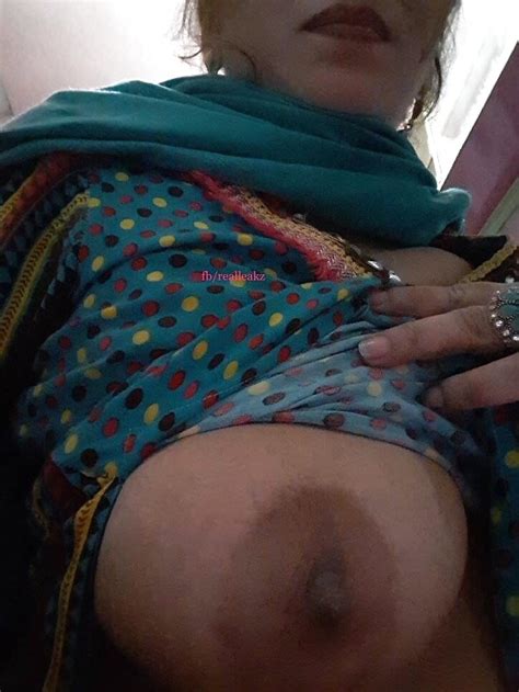 indian pakistani desi girls aunties leaked pictures 21 pics xhamster