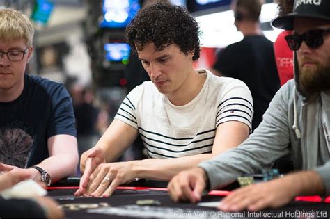 nederlanders en tien belgen   naar dag  main barcelona pokercity  reporting