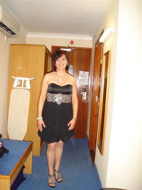 Misschris1 60 From Northampton Is A Local Granny Looking