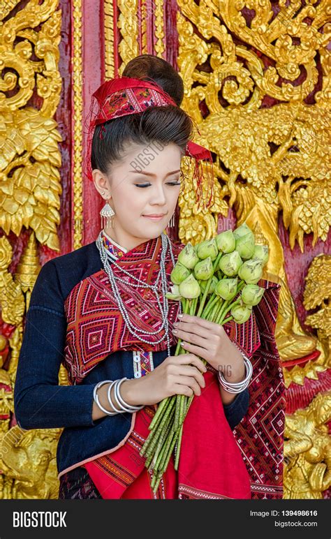 Beautiful Thai Girl Image And Photo Free Trial Bigstock