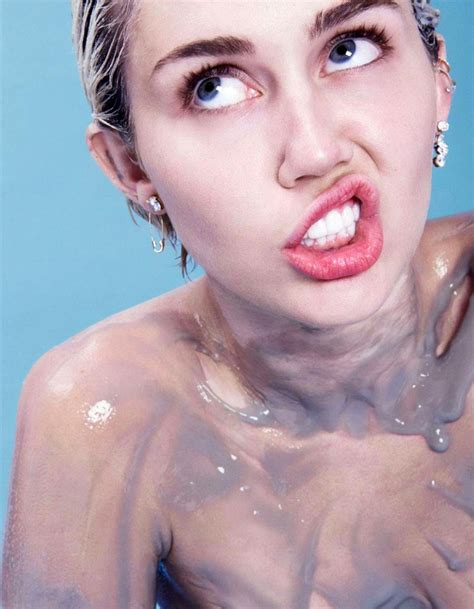 Miley Cyrus Nude Leaked Pics And Real Porn Video Scandal