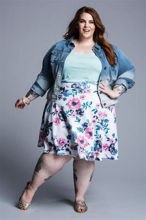 Size 22 Model Goes Photoshop Free In New Ads For Plus Size