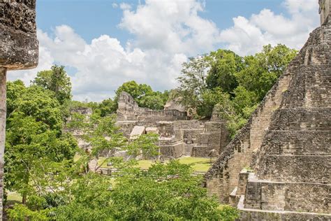 tikal guatemala    mayan ruins begins