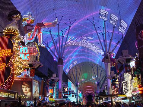 Las Vegas Fremont Street One Of The Best Places To Stay Off The Vegas
