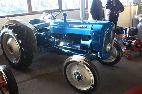 fordson dexta tractor construction plant wiki  classic vehicle