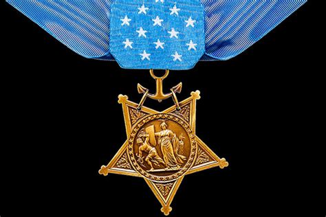 navy seal to be awarded medal of honor military trader vehicles