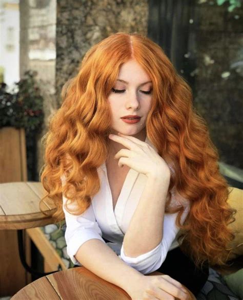 Redhead Scrolller