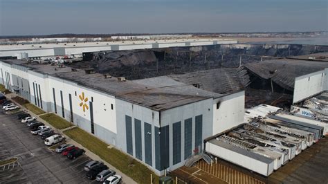 updates walmart distribution center fire  plainfield