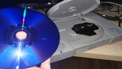 inserting blue ps disc  ps personified fear error