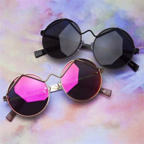 find  le specs sunglasses entire collection   stores modelos
