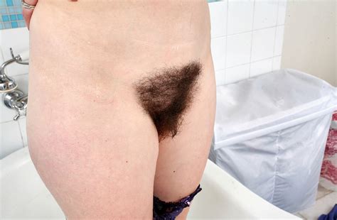 2 in gallery hairy pussy thick triangle bush 01