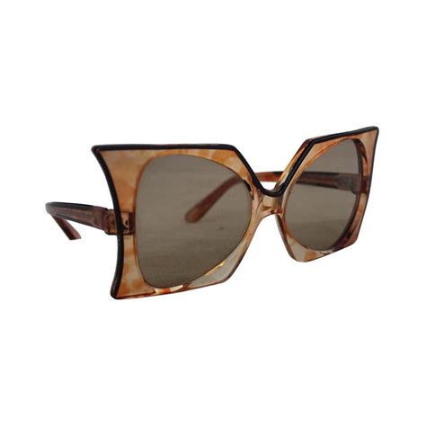 1960 S Vintage Parisian Brown Square Lucite Sunglasses At