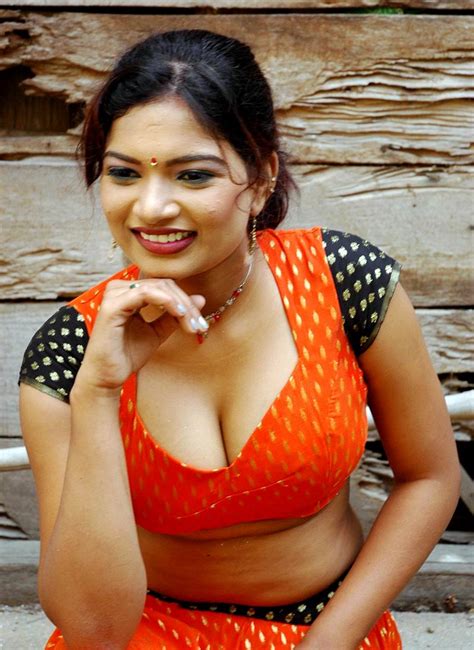 Madhumitha Hot Cleavage Madhumitha Hot And Spicy Images