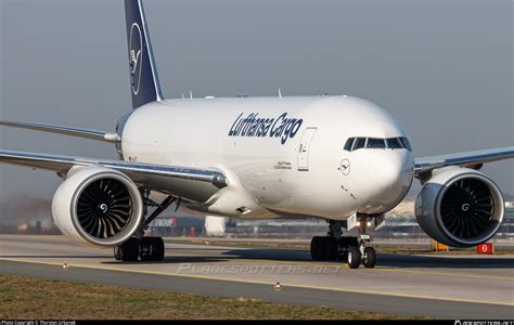 D Alff Lufthansa Cargo Boeing 777 F Photo By Thorsten Urbanek Id