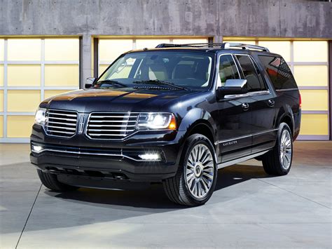 lincoln navigator  price  reviews features