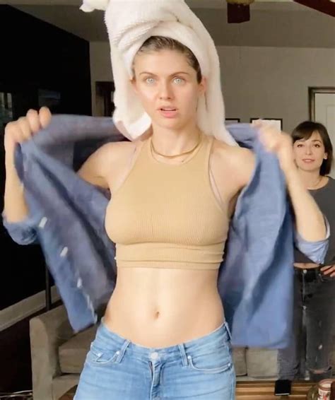 Alexandra Daddario Big Tits 69mikewazowski420