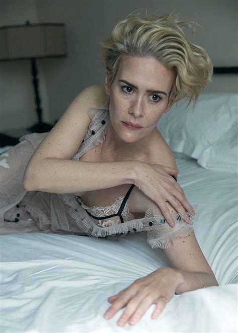 sarah paulson nude flashes her lesbian tits scandal planet