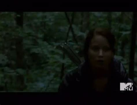 the hunger games teaser trailer katniss and gale image 24908004