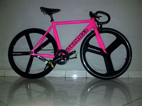 shocking pink visp   spokes wheel pink cool bicycles bicycle