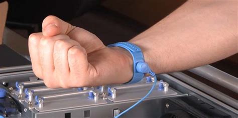 guide    esd anti static wrist straps nerd techy