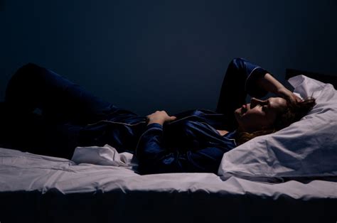 insomnia sufferers could benefit from therapy new research suggests