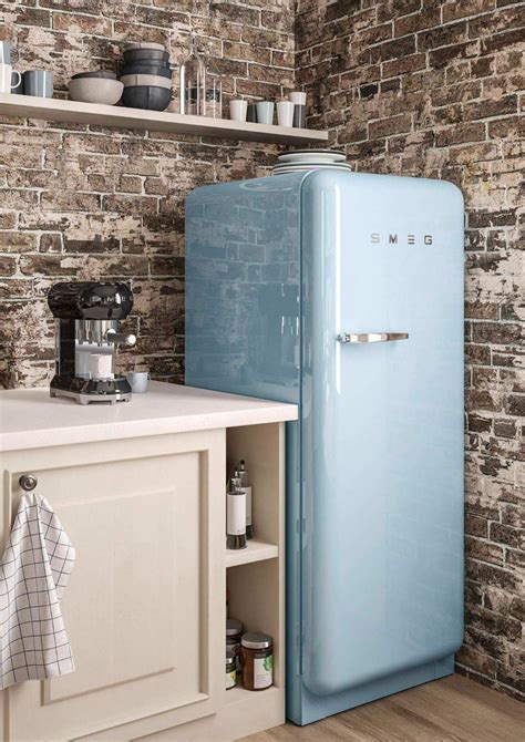 frigorifero smeg fabraz azzurro designperteit